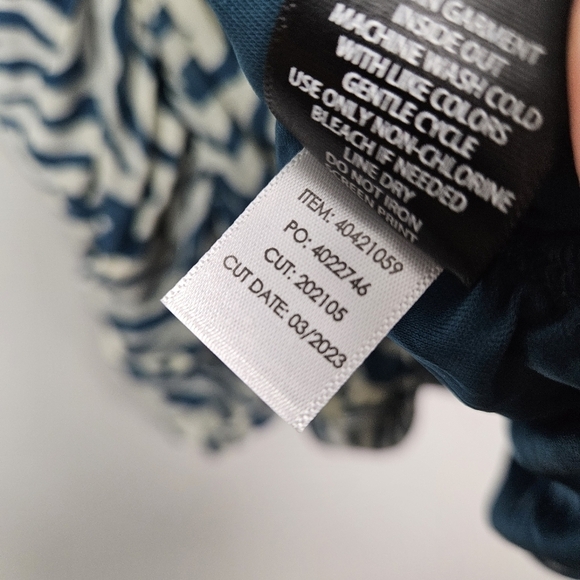 Torrid Stretch Mesh Cropped Shirred Cami Zebra White - Picture 5 of 12